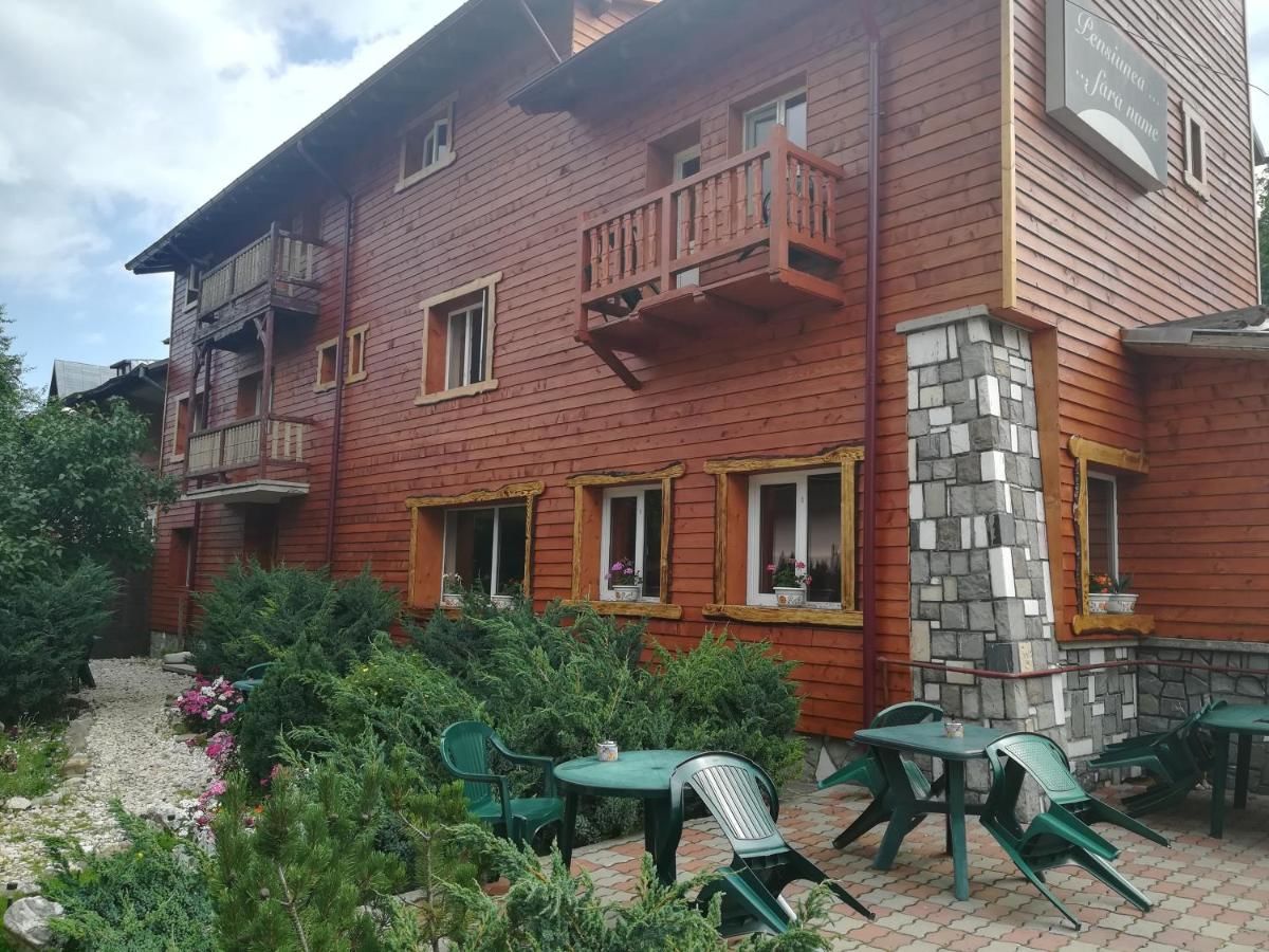 Отели типа «постель и завтрак» Pensiunea Fara Nume Буштени-4